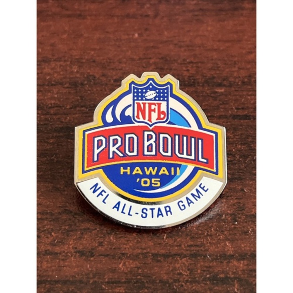 2005 NFL Football Pro Bowl Hawaii All-Star Game Lapel Hat Pin